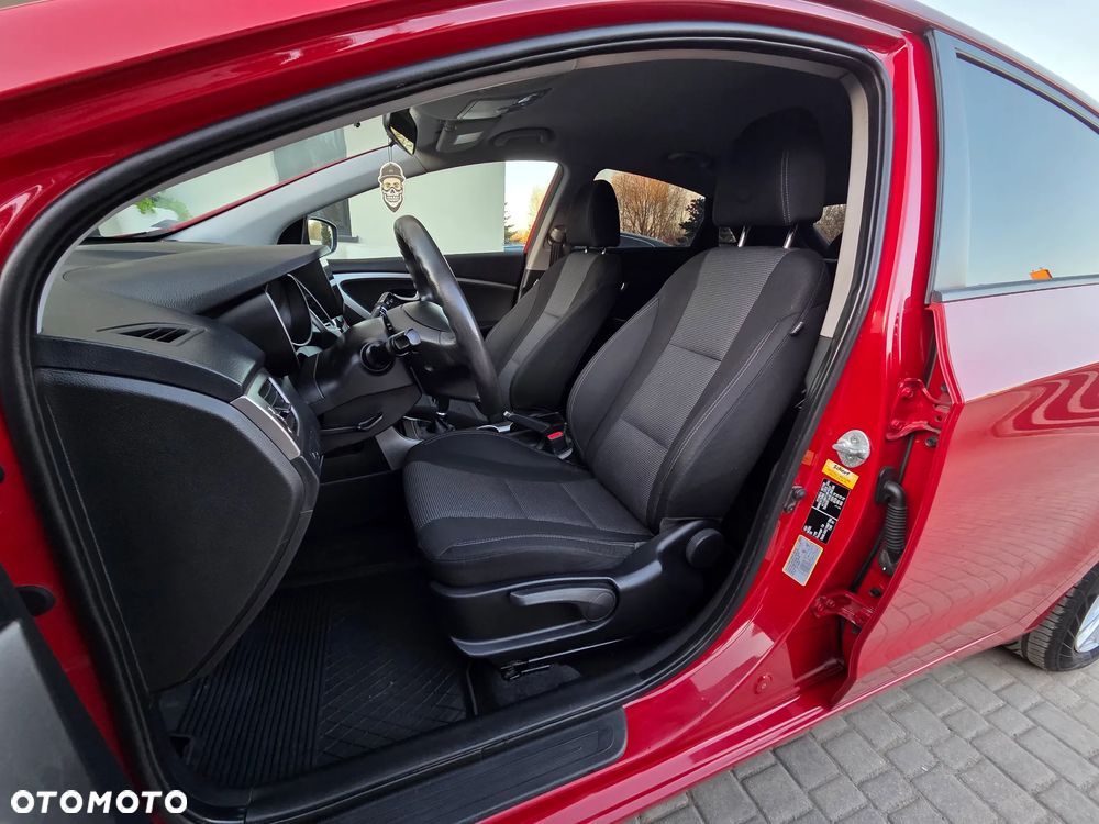 Hyundai i30 1.4 Comfort - 19