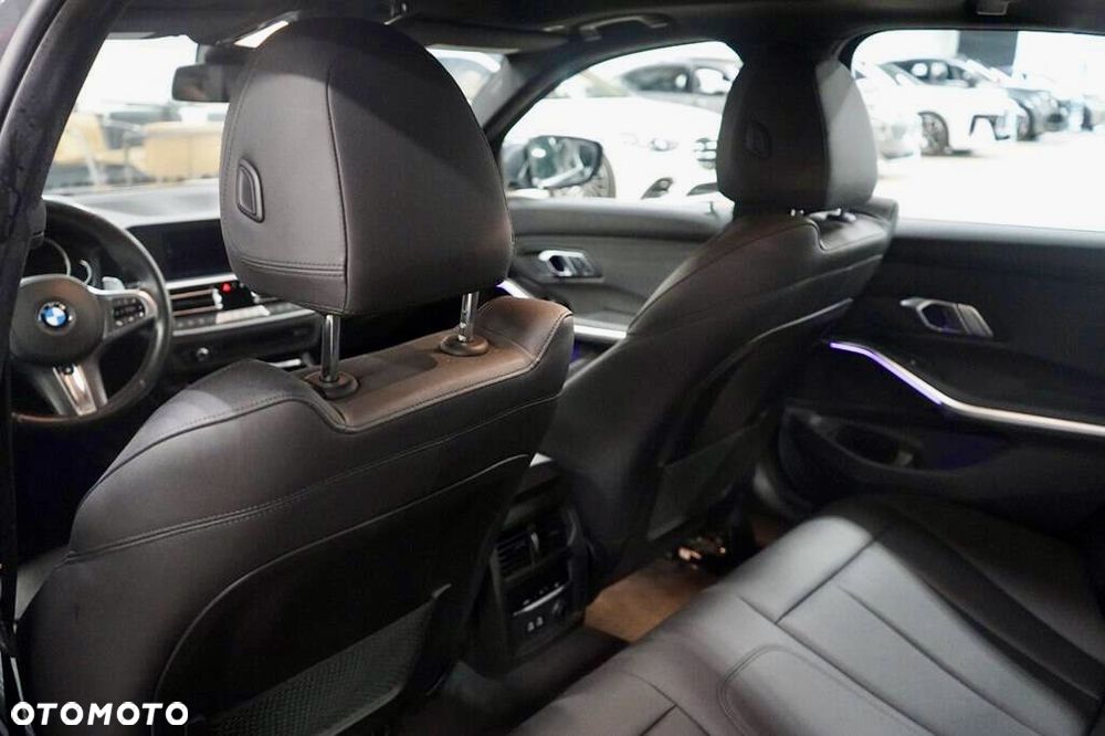 BMW Seria 3 - 17