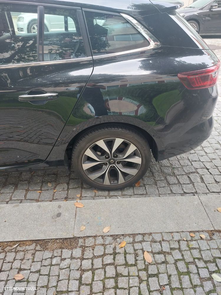 Renault Mégane Sport Tourer ENERGY dCi 110 EDC LIMITED - 4