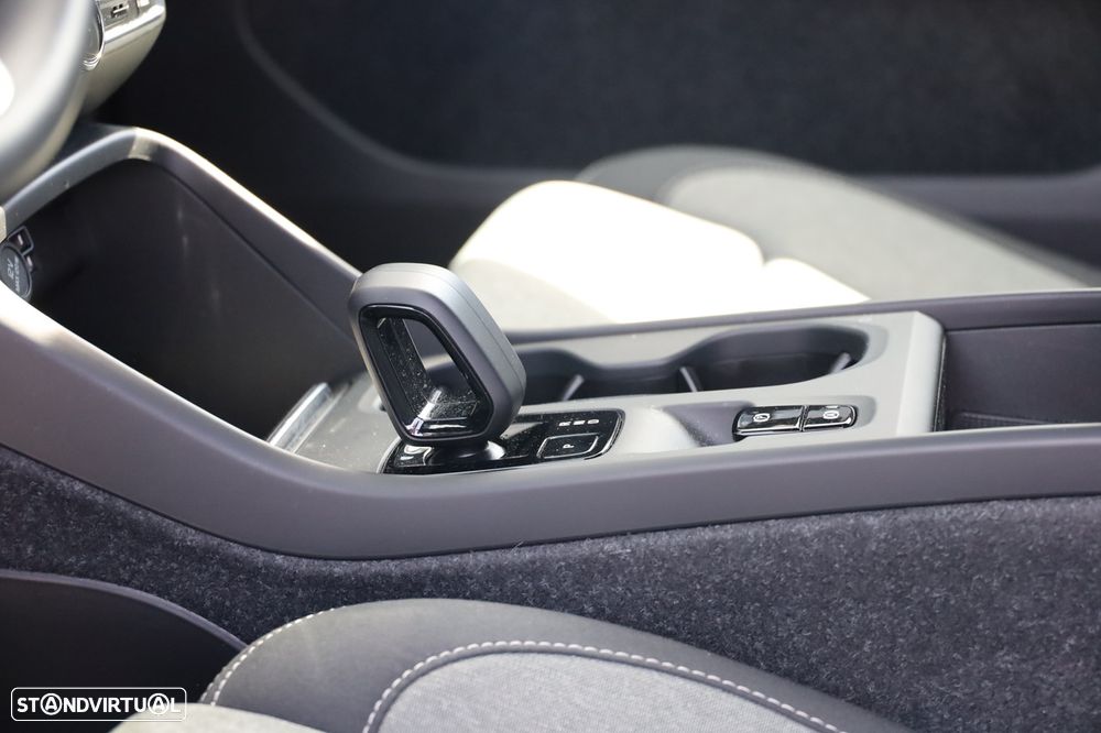 Volvo XC 40 1.5 T5 PHEV R-Design Expression - 17