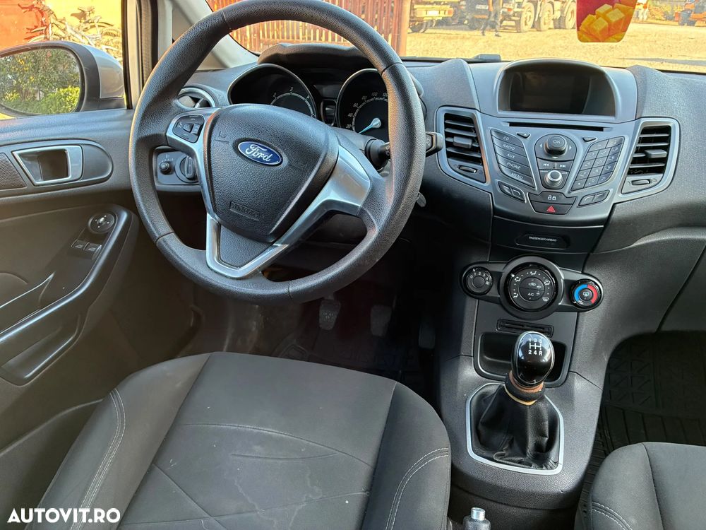 Ford Fiesta - 19