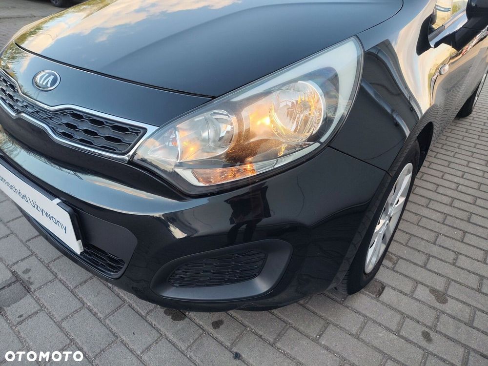 Kia Rio 1.2 M - 10