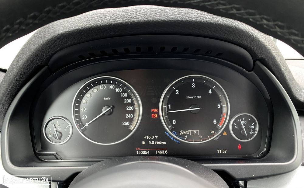 BMW X5 30 d xDrive Pack M - 31