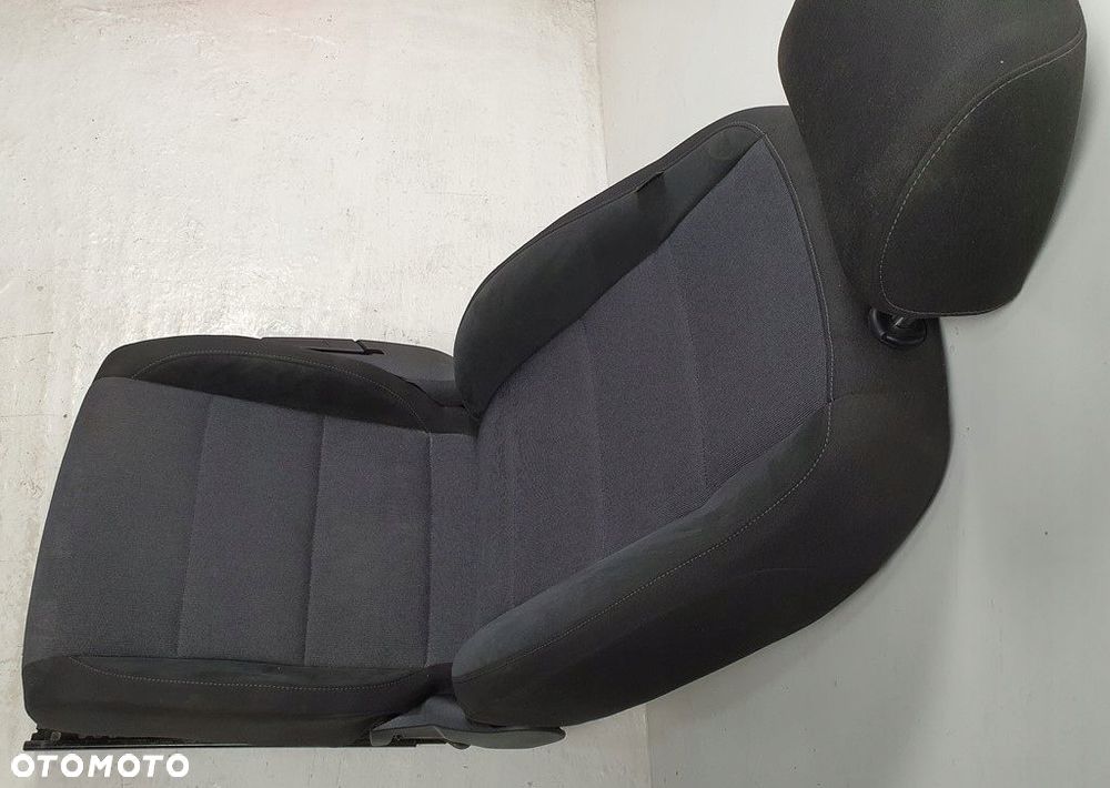 FOTEL PRAWY PRZÓD PASAŻERA VW GOLF VI KOMBI EUROPA - 4