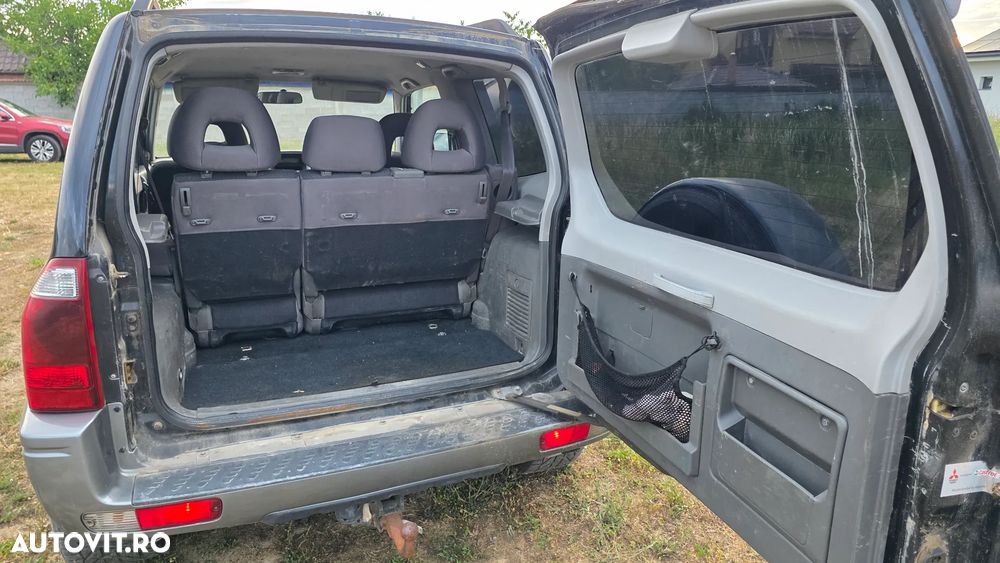 Mitsubishi Pajero 3.2 DI-D Automatik Dakar - 32