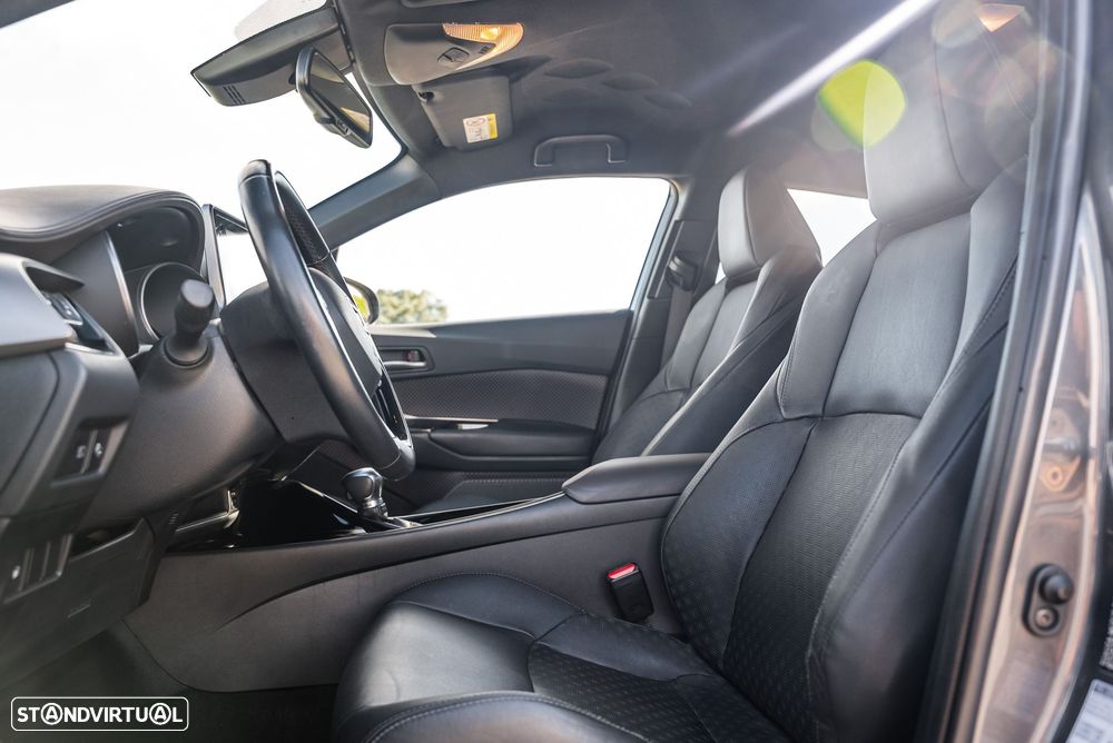 Toyota C-HR - 11