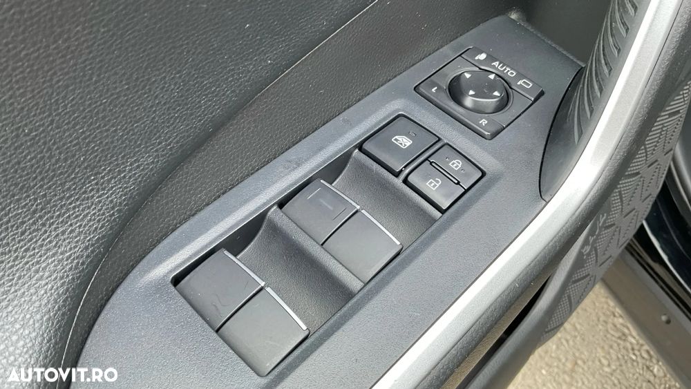 Toyota RAV4 2.5 Hybrid VVT-iE 4x4 Luxury Premium - 22