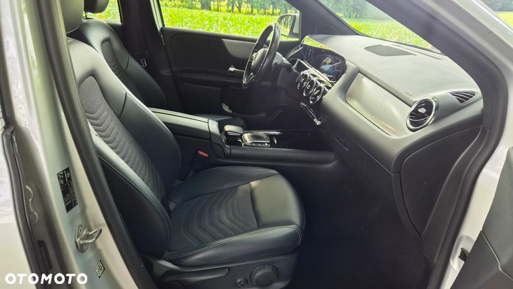 Mercedes-Benz Klasa B 180 d 8G-DCT Edition 2021 - 13