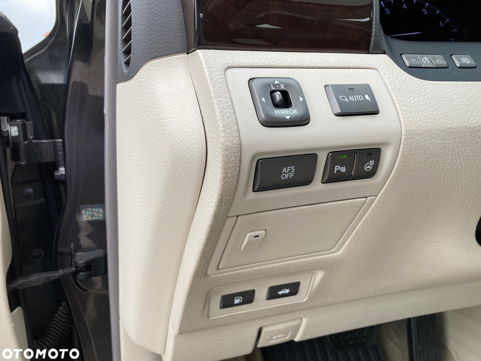 Lexus LS 460 Superior - 8