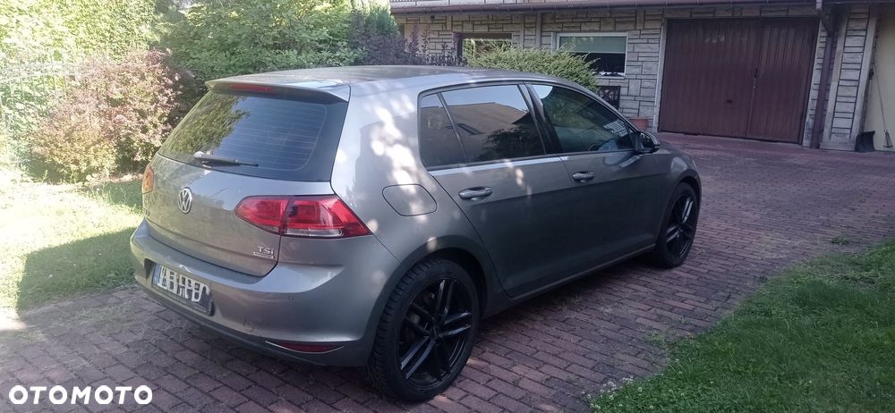 Volkswagen Golf - 5