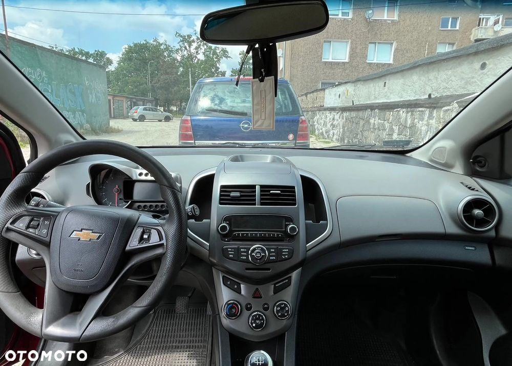 Chevrolet Aveo 1.4 16V Base - 8