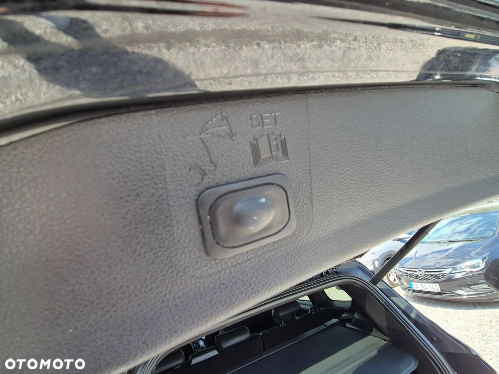 Ford Kuga 2.0 TDCi 4x4 ST-Line - 29