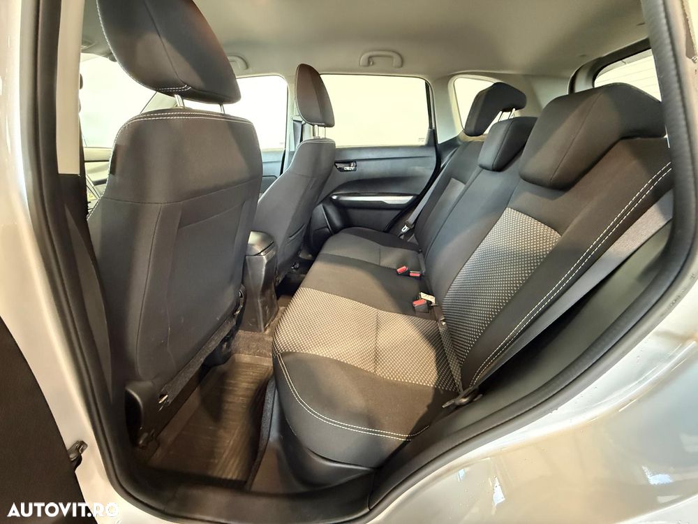 Suzuki Vitara 1.4 Boosterjet AllGrip MHEV Passion - 19