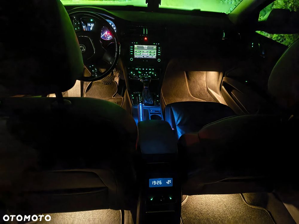 Skoda Superb 3.6 V6 4x4 DSG Ambition - 13