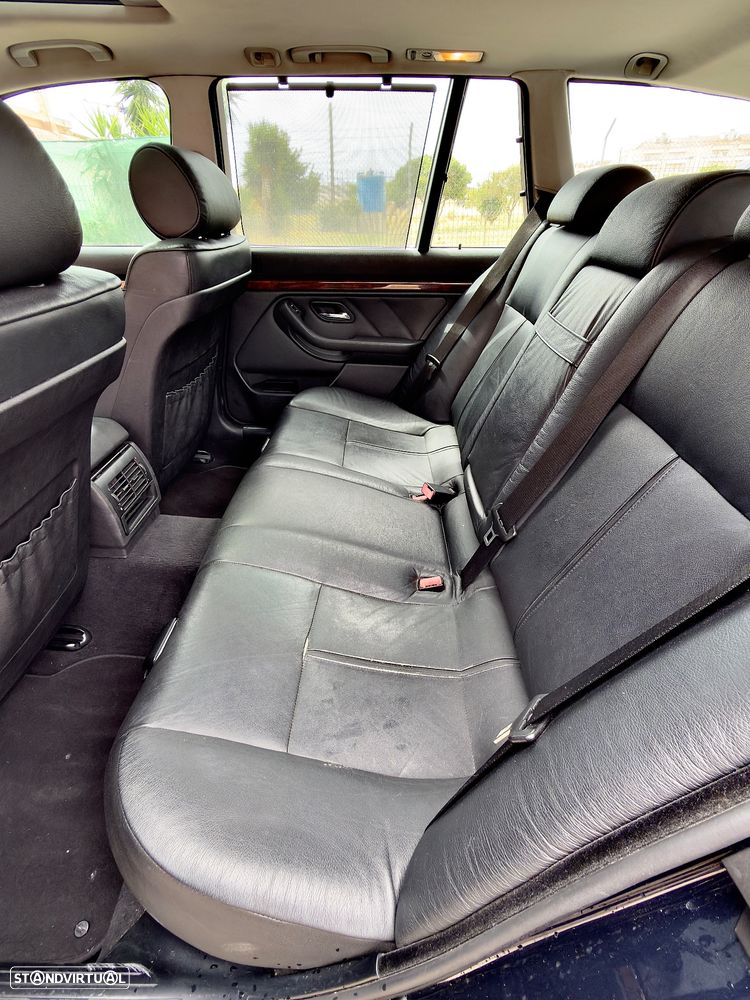 BMW 520 d Touring - 10