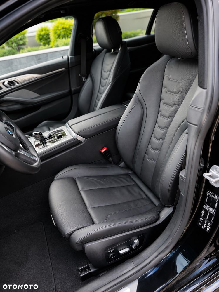 BMW Seria 8 - 10