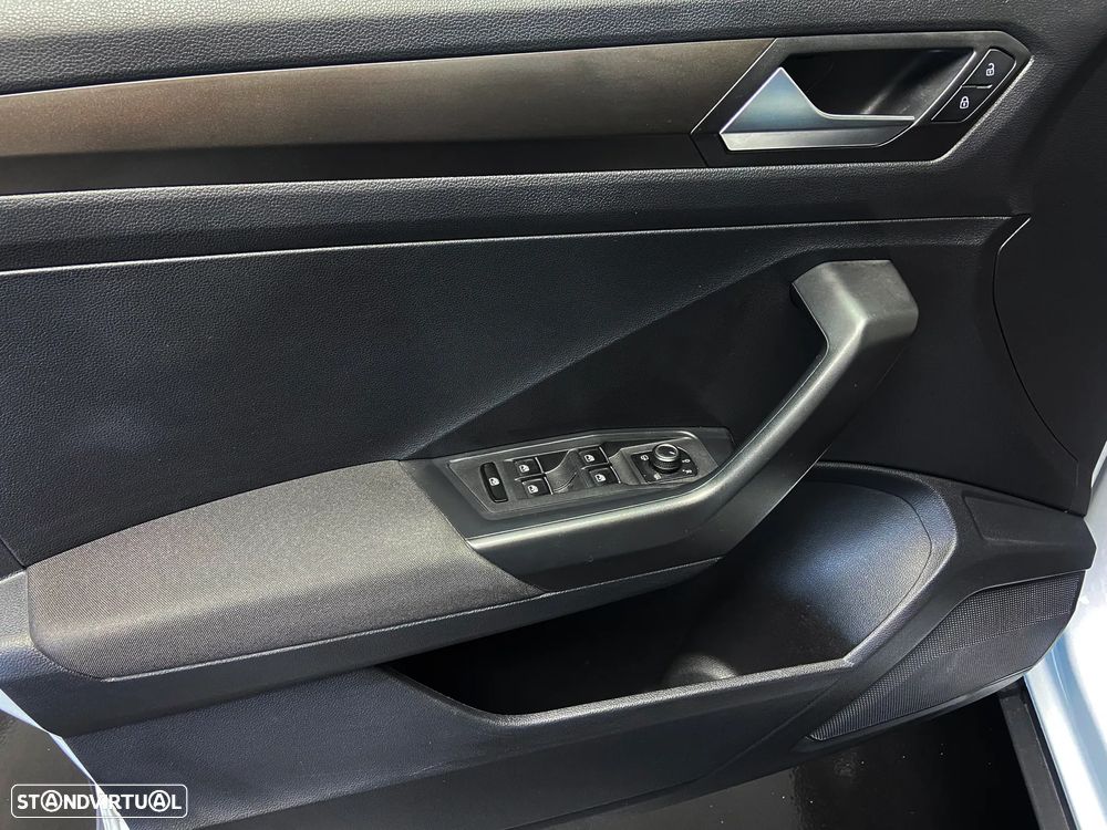 VW T-Roc 1.5 TSI Style DSG - 7