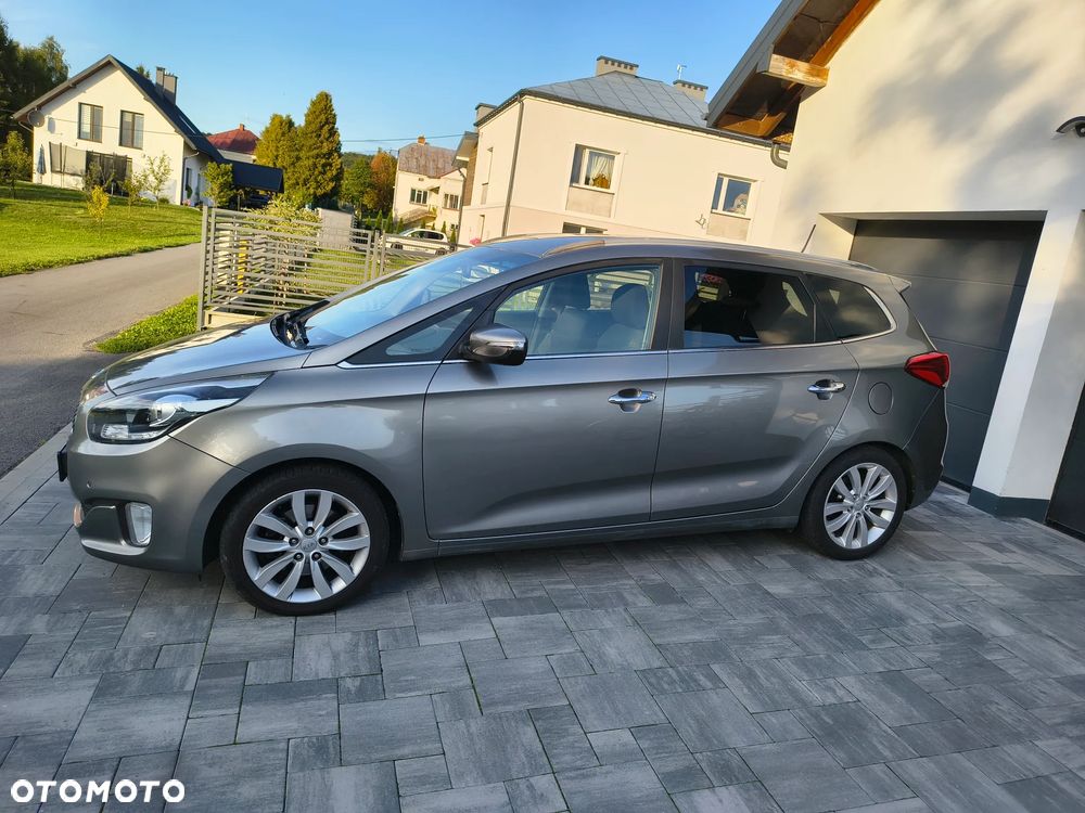 Kia Carens 1.7 CRDi 115 Fifa World Cup Edition - 1