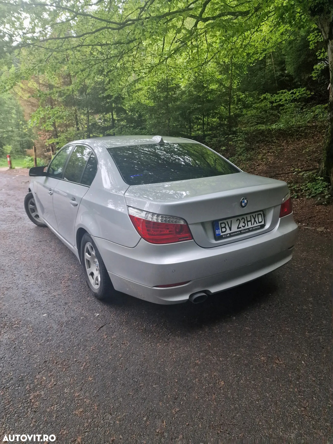 BMW Seria 5 520i - 6