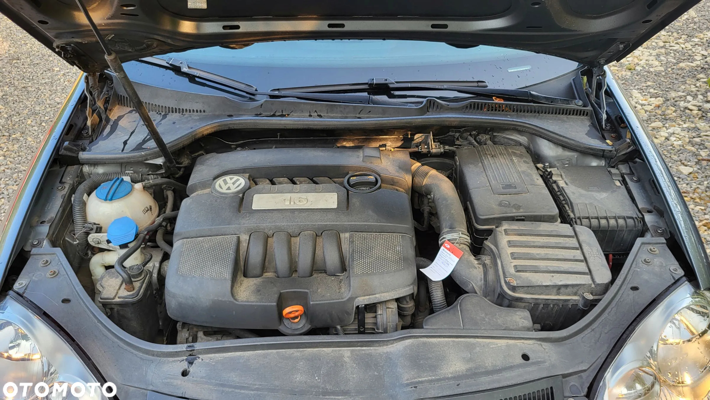 Volkswagen Golf 1.6 Comfortline - 37