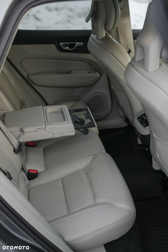 Volvo XC 60 T6 AWD Inscription - 11