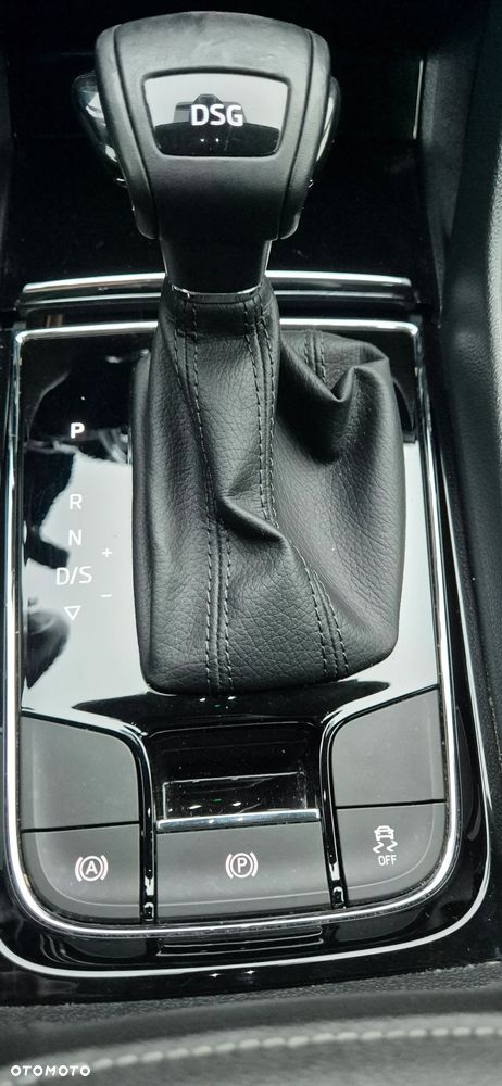 Skoda Karoq 1.5 TSI ACT DSG Style - 17