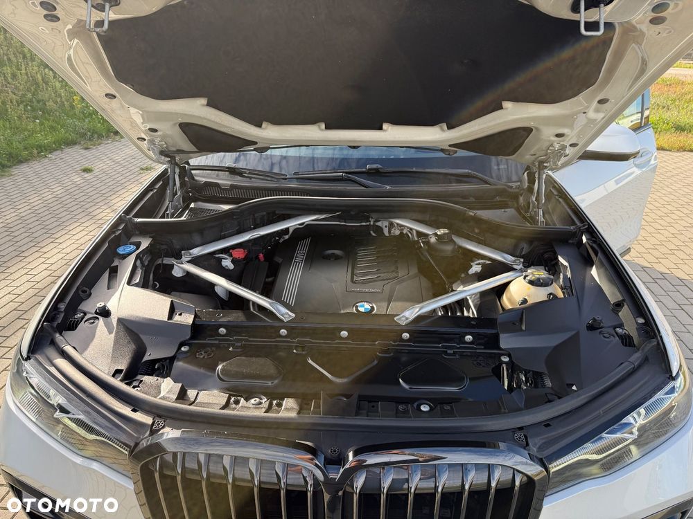 BMW X7 xDrive40i - 15