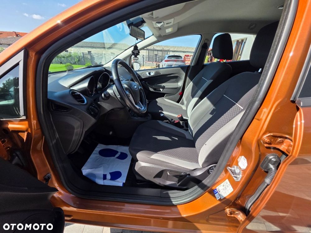 Ford Fiesta - 12