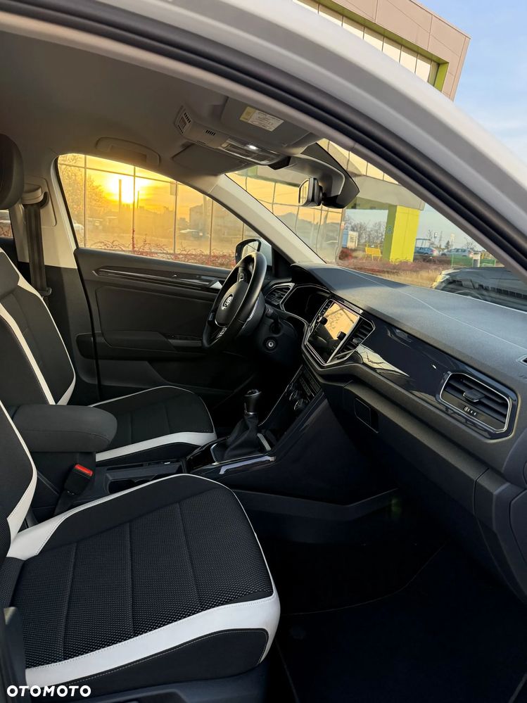 Volkswagen T-Roc 1.5 TSI ACT Premium - 17