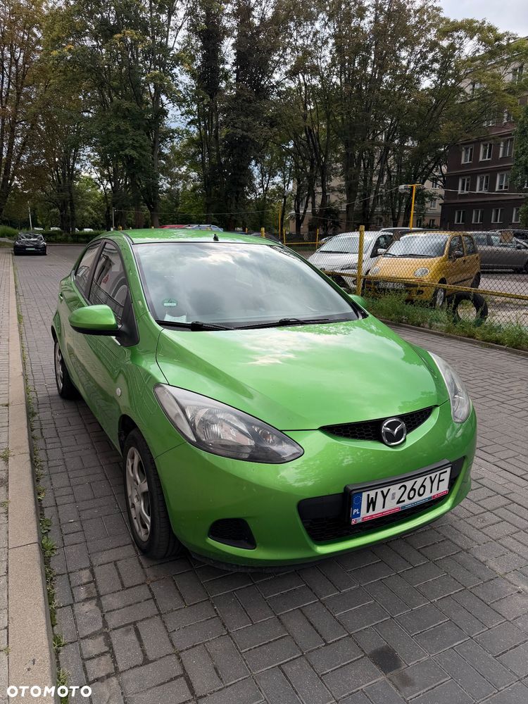 Mazda 2 - 4