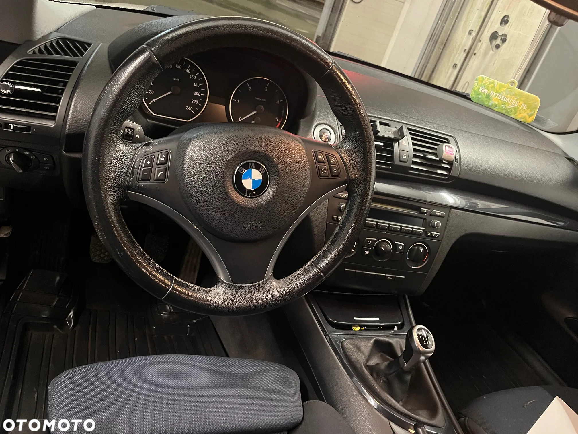 BMW Seria 1 116d - 10