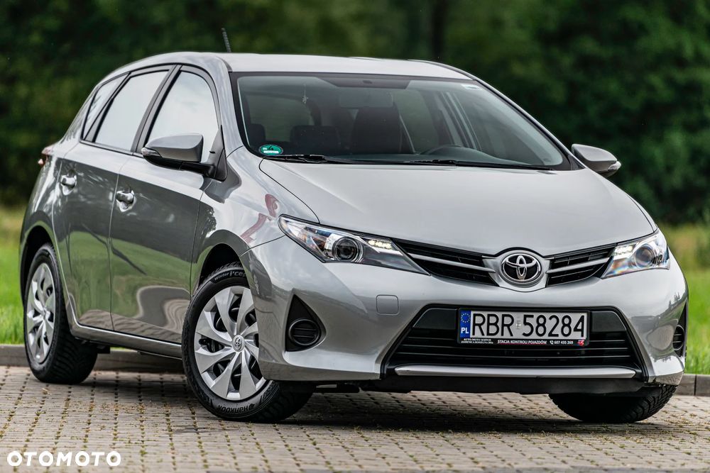 Toyota Auris 1.33 Dual-VVT-i Comfort - 12
