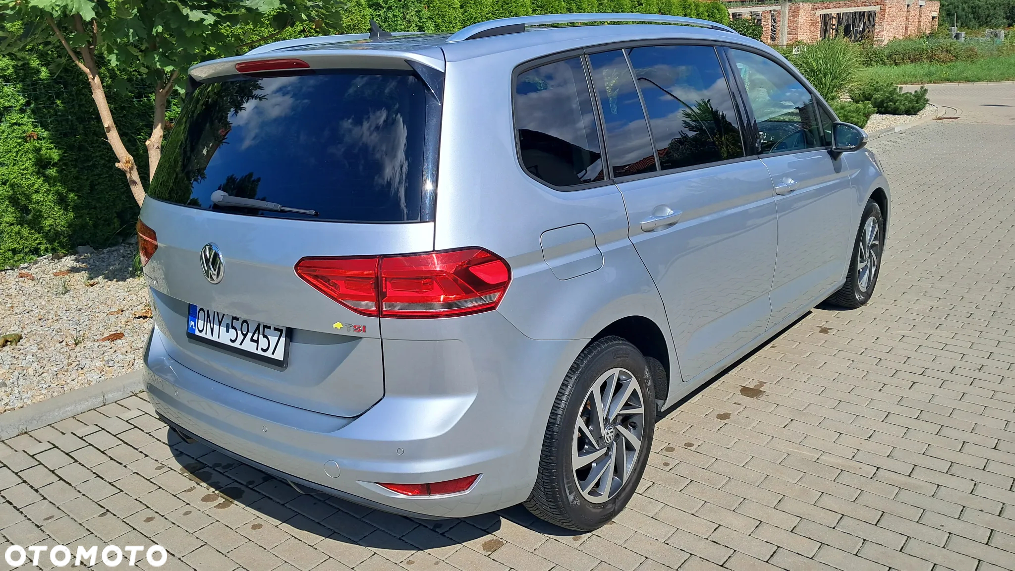 Volkswagen Touran 1.4 TSI BMT Comfortline DSG - 4