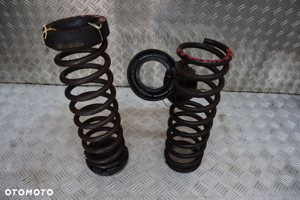 JEEP GRAND CHEROKEE WJ 4.7 V8 HO SPRĘŻYNA SPRĘŻYNY PRZÓD KPL.
