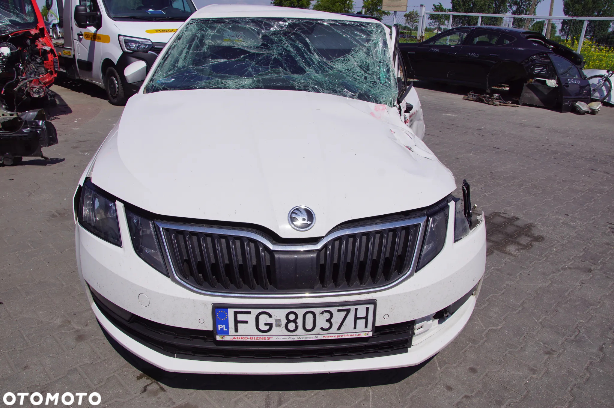 POJAZD NA CZĘŚCI KASACJA SZROT TEL 692324777 Skoda Octavia 3 2.0 tdi crmb 150 kod lakieru LF9E skrzynia pgt hatchback felga amortyzator wtryskiwacz drzwi klapa lampa ćwiartka próg słupek - 3