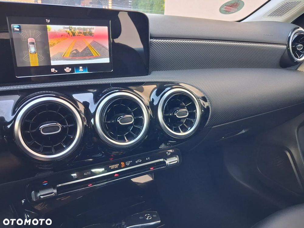 Mercedes-Benz Klasa A 220 7G-DCT Style - 11