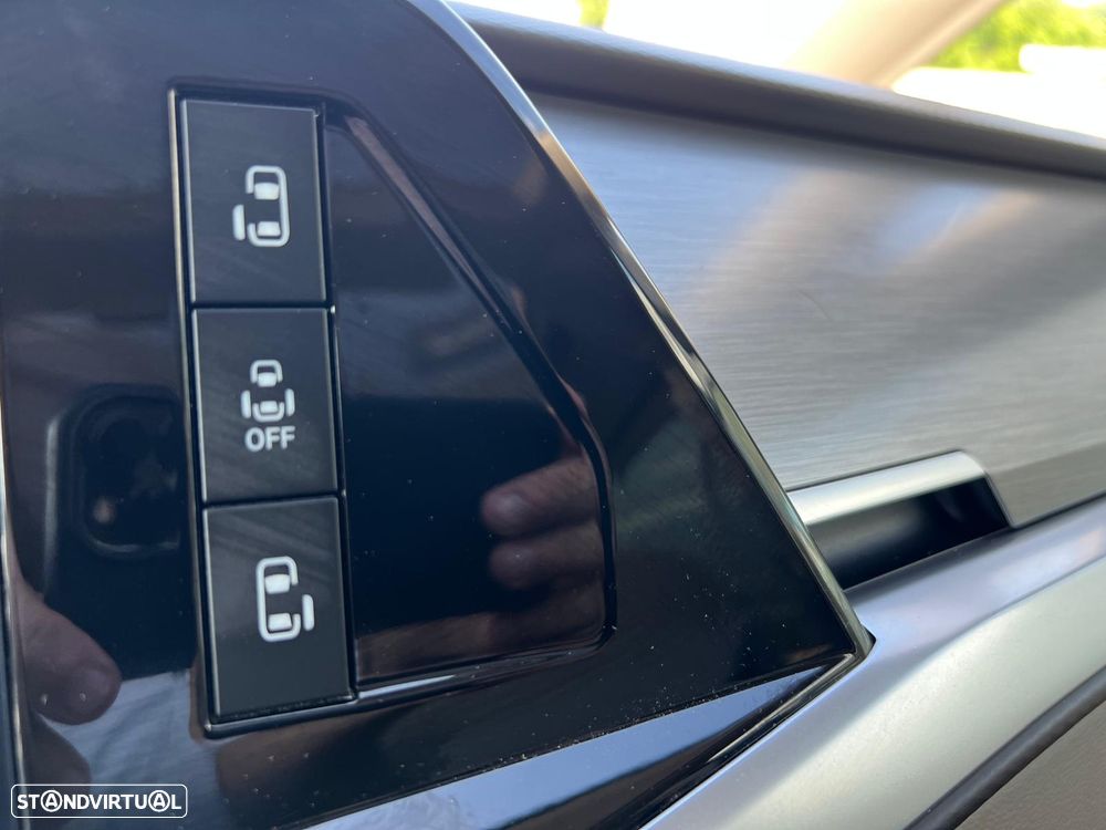 VW Multivan 2.0 TDI Life DSG - 23