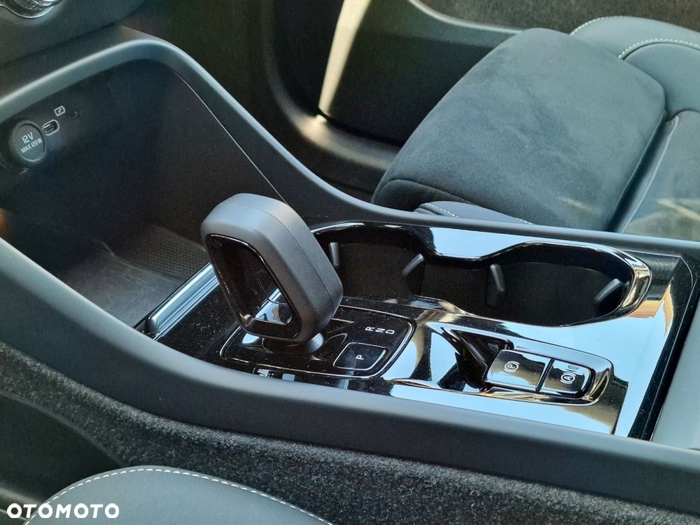 Volvo XC 40 - 21
