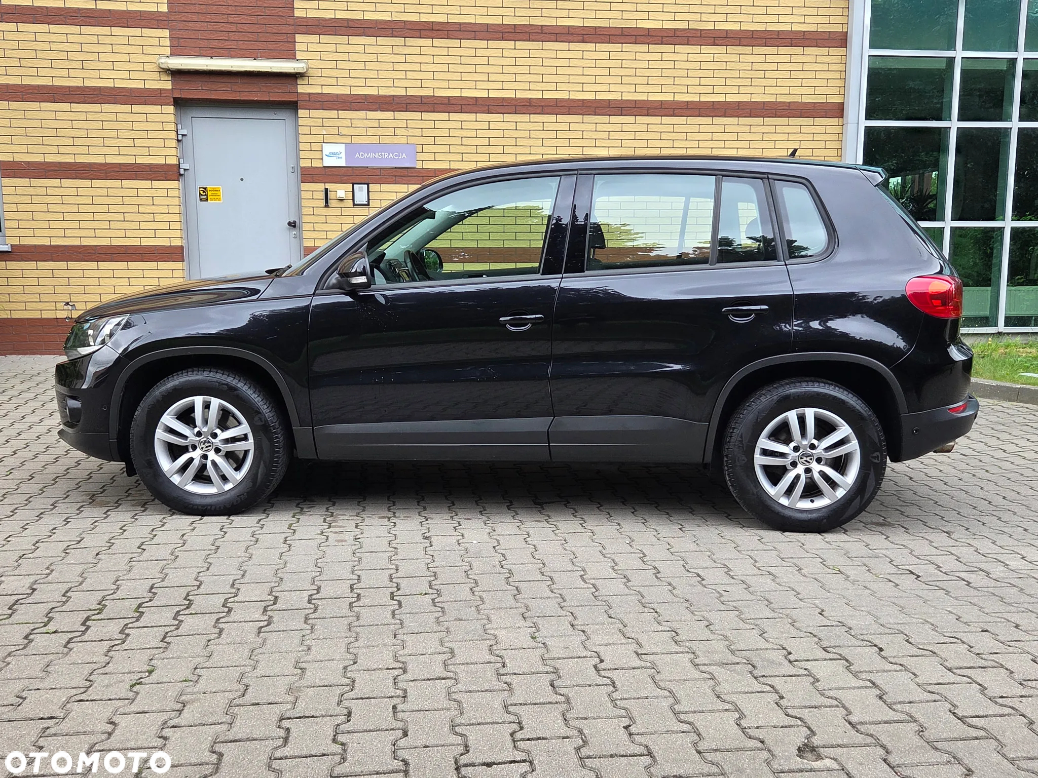 Volkswagen Tiguan 1.4 TSI BlueMotion Technology Exclusive - 12