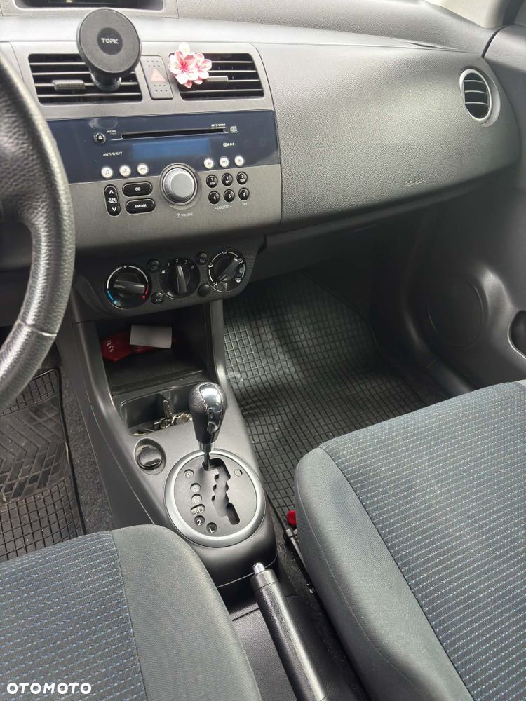Suzuki Swift - 5