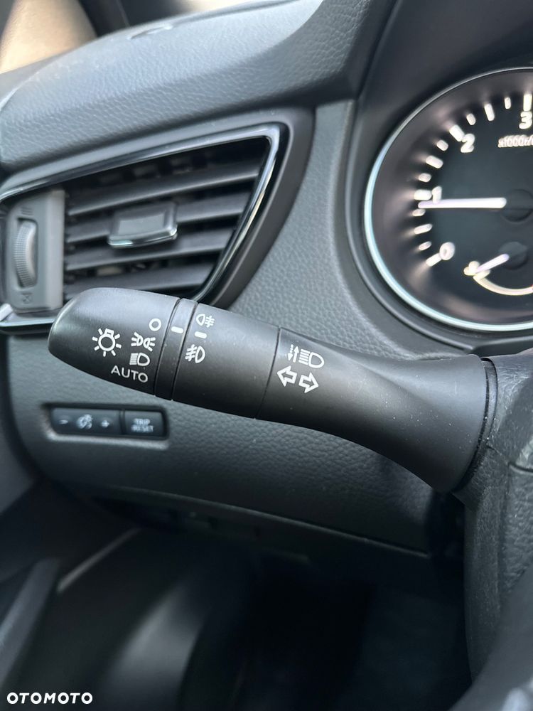 Nissan Qashqai 1.5 dCi N-TEC - 17