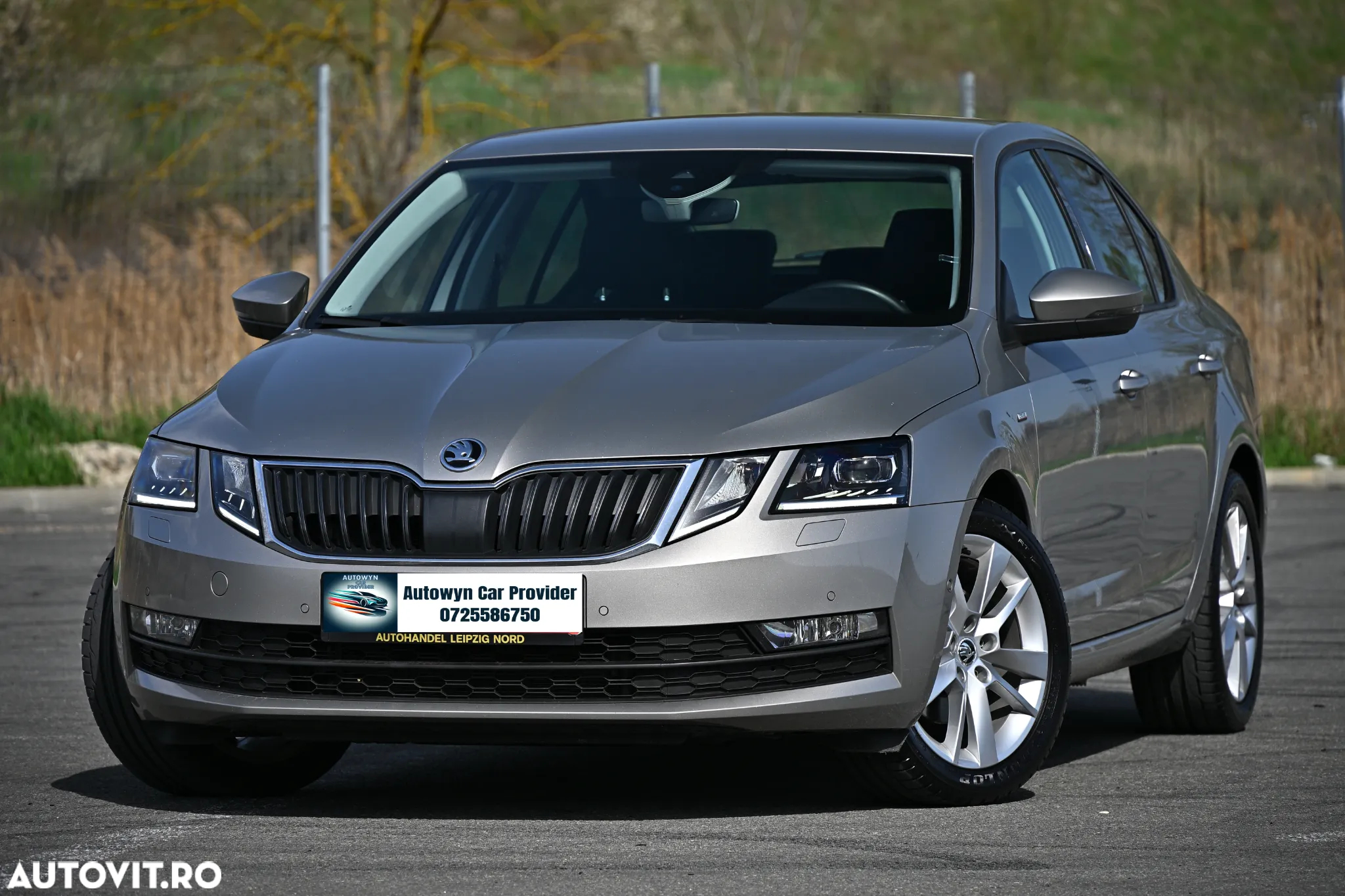 Skoda Octavia 2.0 TDI DSG Style - 2