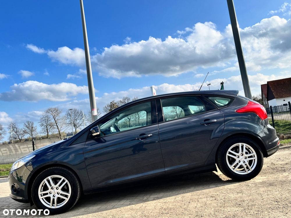 Ford Focus 1.6 TI-VCT Champions Edition - 4