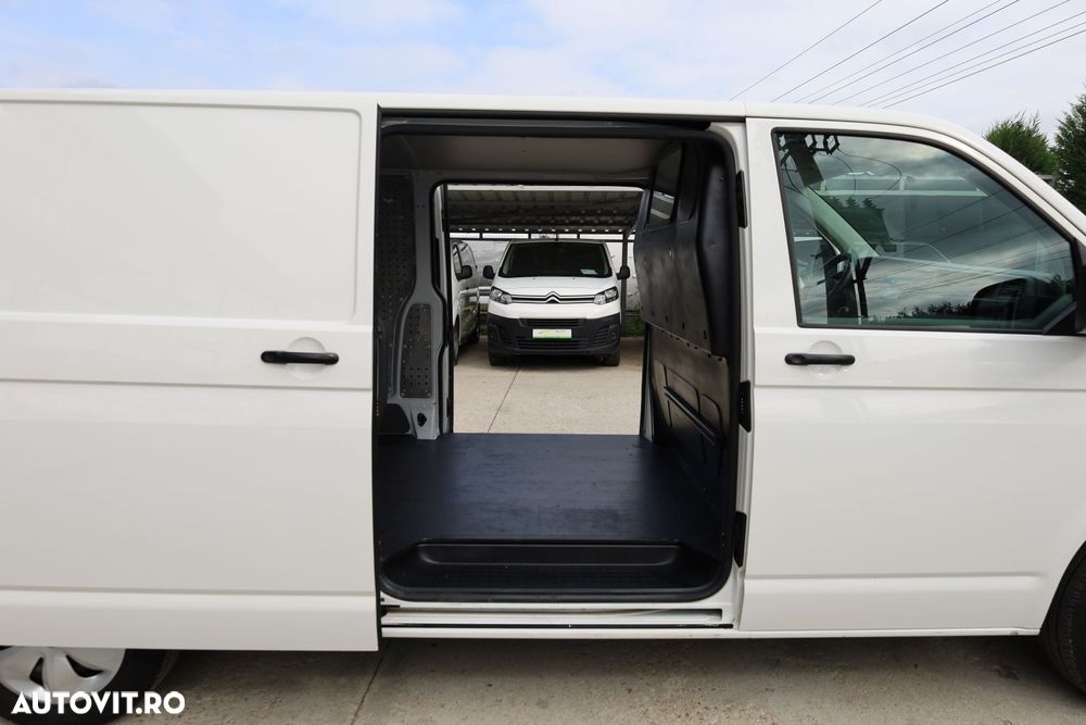 Volkswagen Transporter - 17