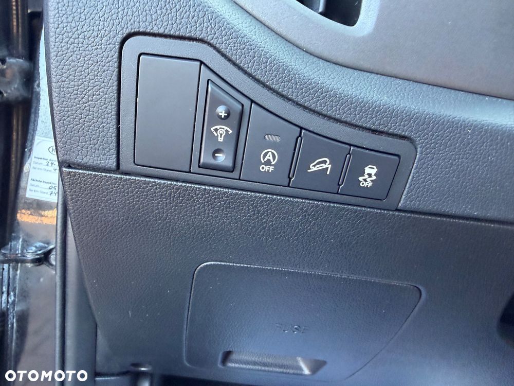 Kia Sportage 1.7 CRDI 2WD ISG Spirit - 24