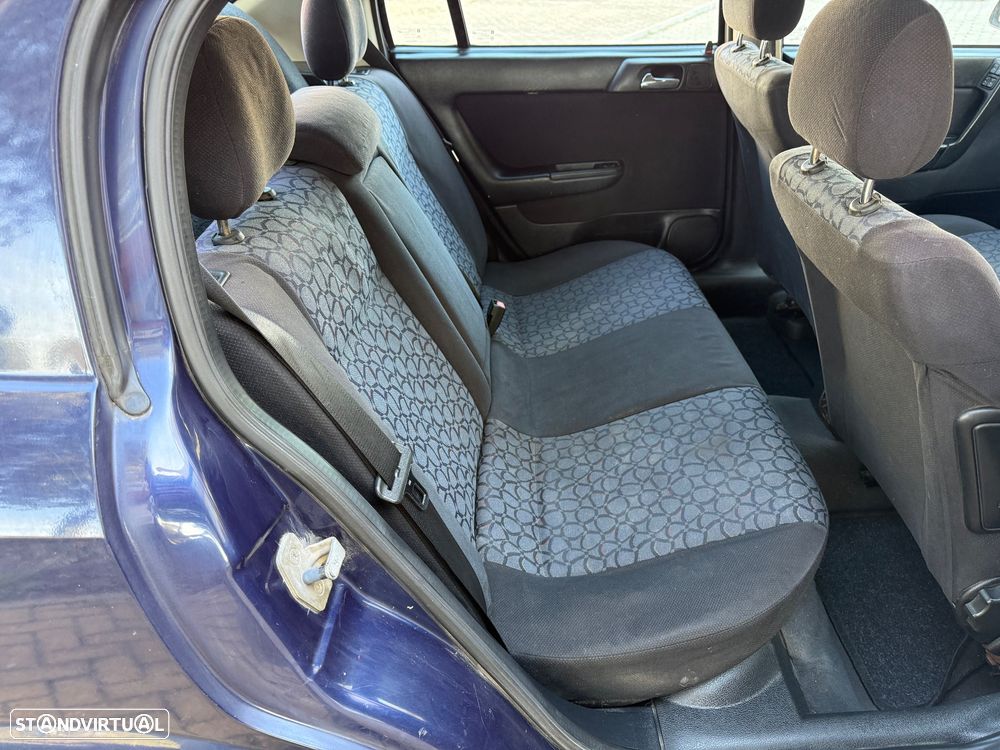Opel Astra 1.4 Sport - 15