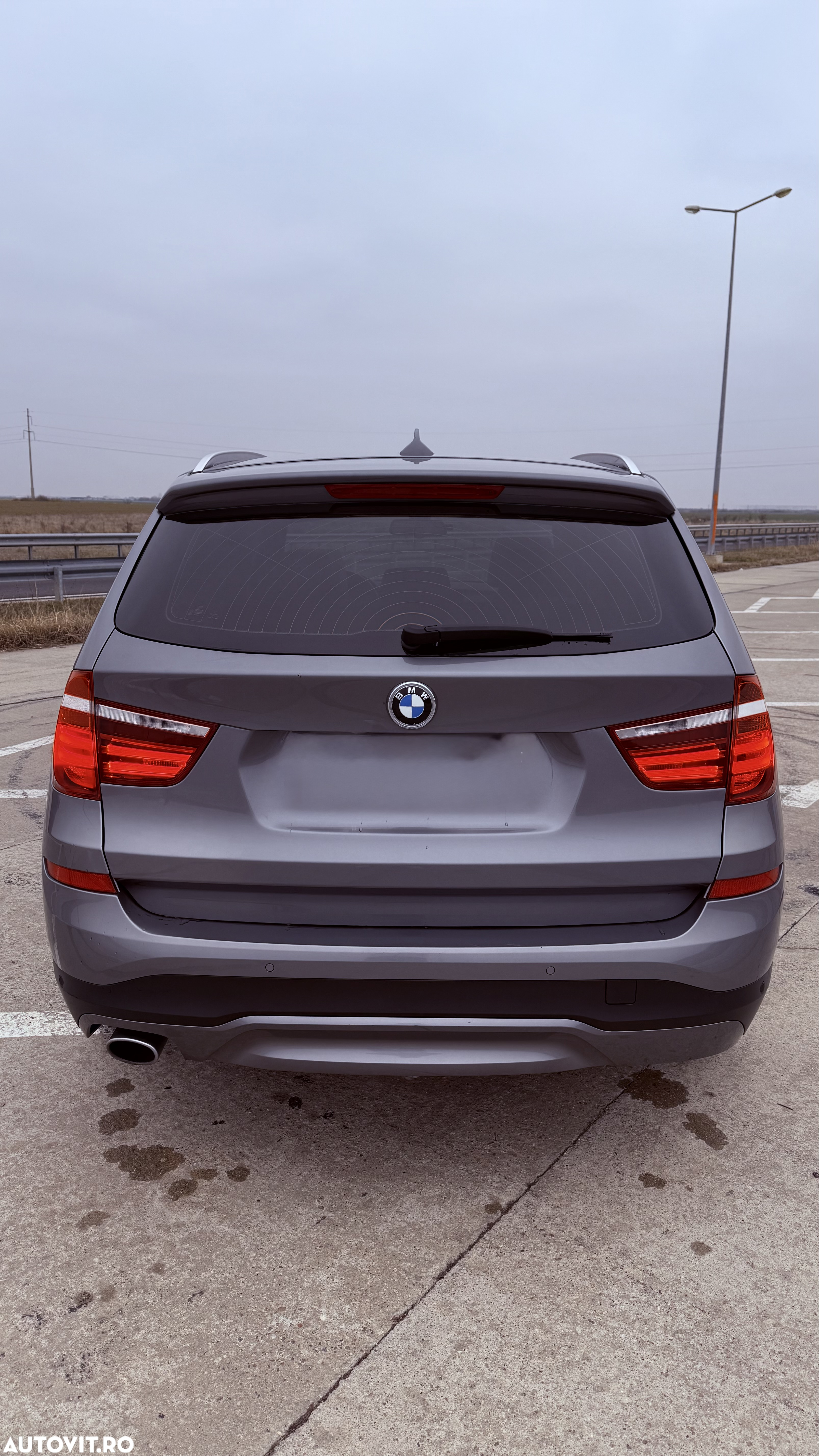 BMW X3 xDrive20d AT Luxury Line - 12