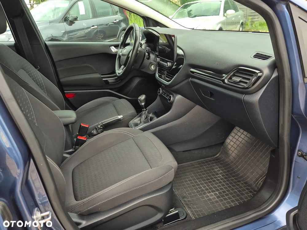 Ford Fiesta - 24