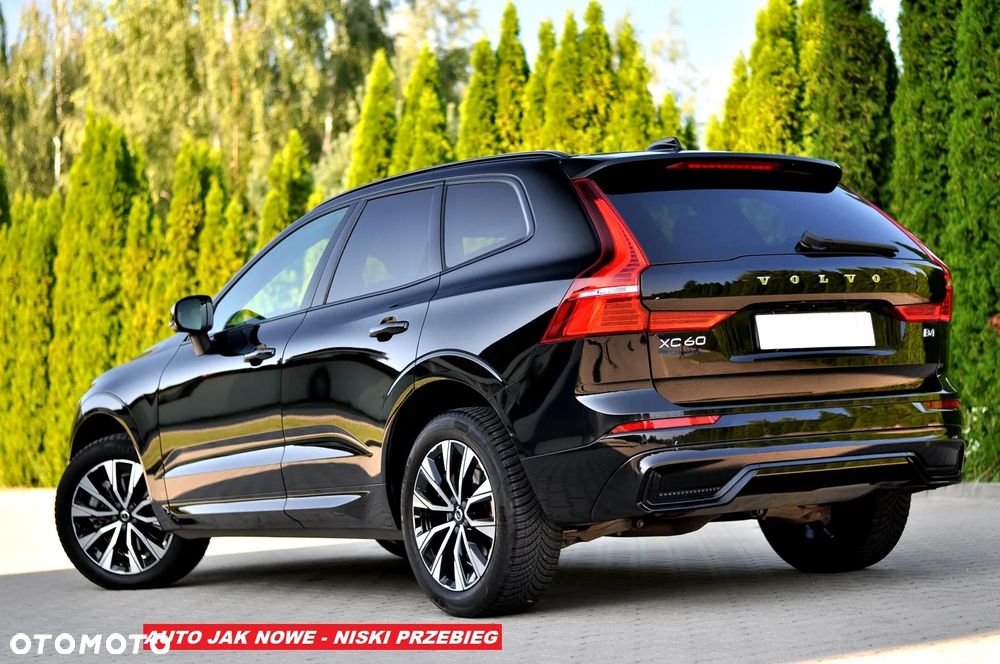 Volvo XC 60 B4 D Plus Dark - 3