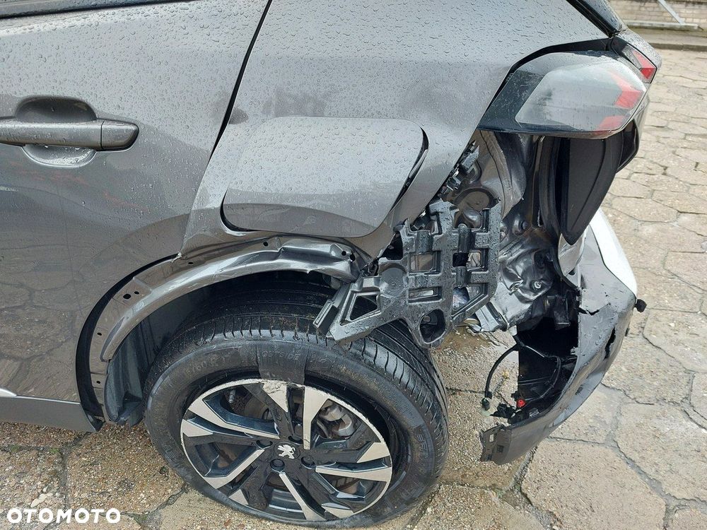 Peugeot 2008 - 4